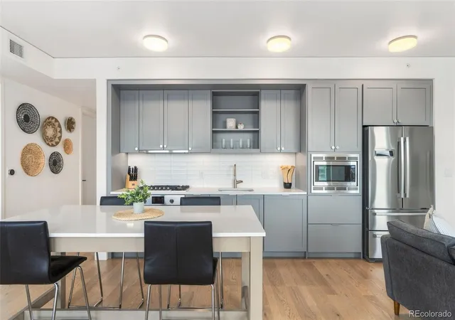 Photo 3 of Condo for sale at 1750 Wewatta St #1409, Denver, CO 80202 | MLS# 4037470 | Listing updated on 2026-09-17