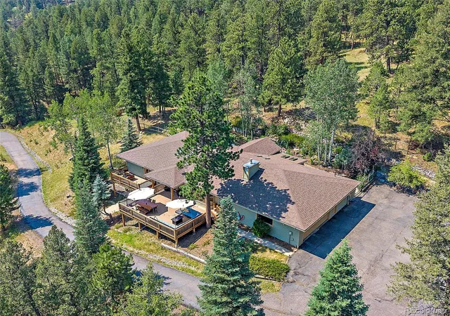Photo 2 of Single family home for sale at 675 Witter Gulch Rd, Evergreen, CO 80439 | MLS# 7129928 | Listing updated on 2026-09-28