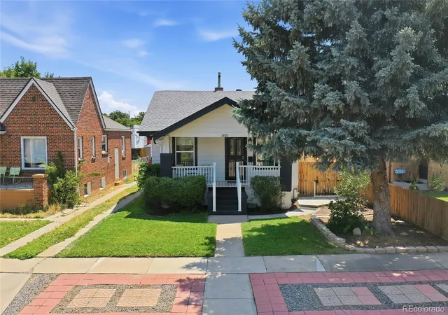 3rd image of 3022 S Acoma St, Englewood, CO 80110 | MLS# 2399951