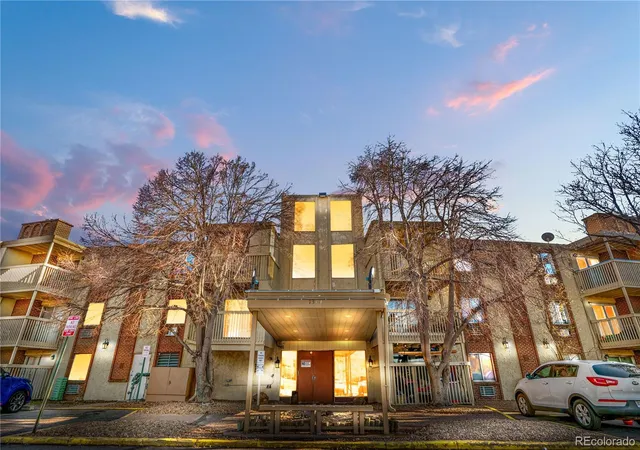 2nd image of 1306 S Parker Rd, Denver, CO 80231