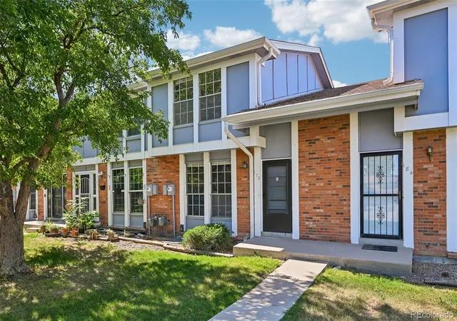 Photo 2 of Townhouse for sale at 178 Paris Cir, Aurora, CO 80011 | MLS# 3108198 | Listing updated on 2026-08-13