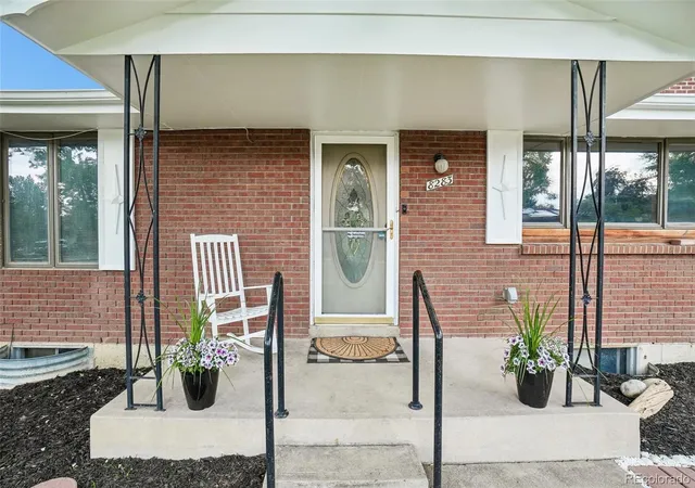 Photo 4 of Single family home for sale at 8283 Depew Way, Arvada, CO 80003 | MLS# 7341546 | Listing updated on 2026-08-28
