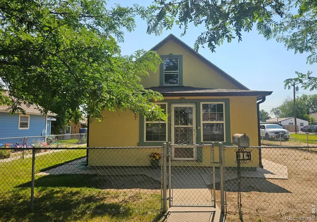 1st image of 814 Ensign St, Fort Morgan, CO 80701 | MLS# IR1063172