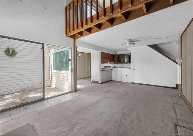 Listing Photo 3 - Condo for sale in building located at 2600 S Xanadu Wy, Aurora, CO 80014 - Unit #B