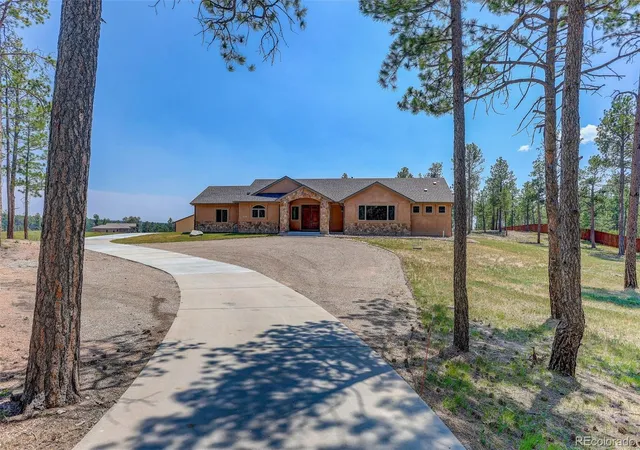 2nd image of 6905 Wildridge Rd, Colorado Springs, CO 80908 | MLS# 6358360