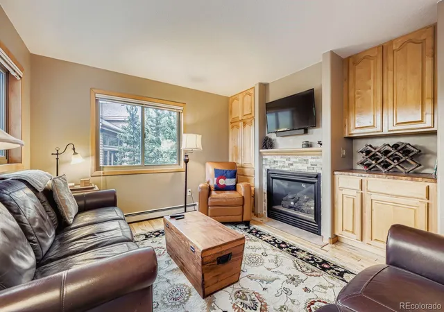 Photo 3 of Townhouse for sale at 323 Twenty Grand Dr, Silverthorne, CO 80498 | MLS# 4184318 | Listing updated on 2026-09-28