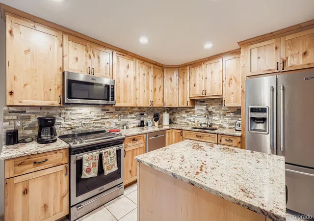 Photo 3 of Townhouse for sale at 323 Twenty Grand Dr, Silverthorne, CO 80498 | MLS# 4184318 | Listing updated on 2026-09-28