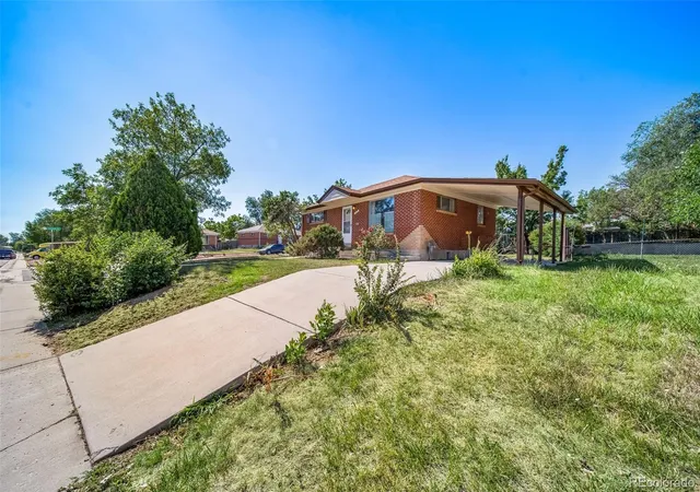 3rd image of 160 E 105Th Ave, Northglenn, CO 80233 | MLS# 7917170