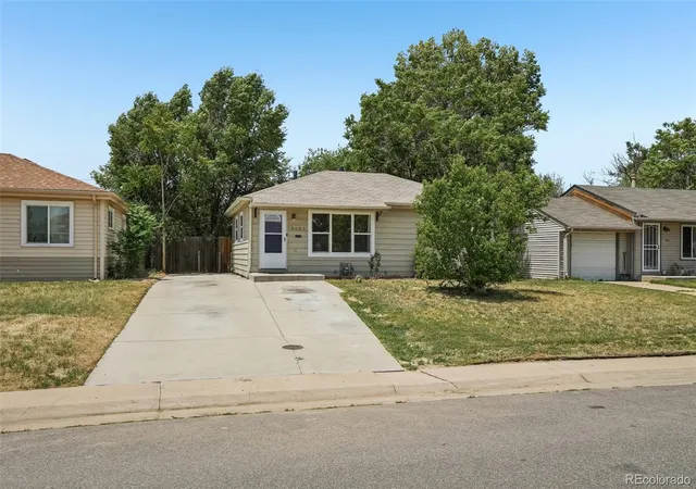 Photo 3 of Single family home for sale at 3621 Pontiac St, Denver, CO 80207 | MLS# 5760710 | Listing updated on 2026-09-01