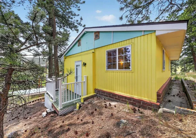 3rd image of 25049 Us Hwy 40, Golden, CO 80401 | MLS# 7684281
