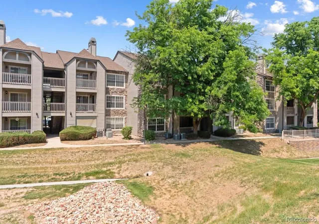 Homes for sale in Englewood, CO | 9130 E Arbor Cir #K, Englewood, CO 80111 | MLS# 5490028