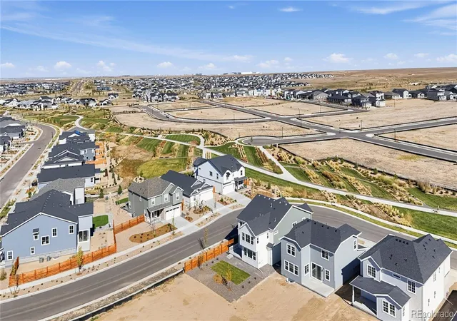 Photo 2 of Single family home for sale at 3241 N Elk Way, Aurora, CO 80019 | MLS# 3361367 | Listing updated on 2026-10-30