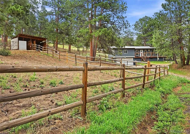 4th image of 22867 Pawnee Rd, Indian Hills, CO 80454 | MLS# 8854639