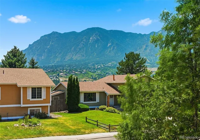 Photo 4 of Single family home for sale at 780 Bayfield Dr, Colorado Springs, CO 80906 | MLS# 5096151 | Listing updated on 2026-07-26