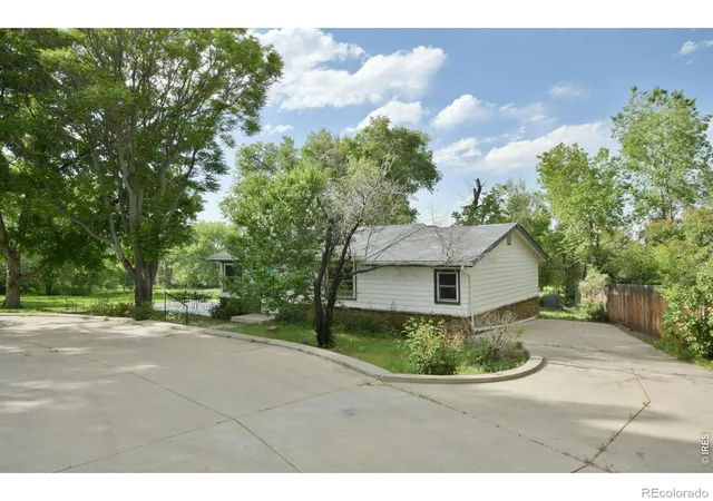 Photo 2 of Single family home for sale at 6903 Valmont Rd, Boulder, CO 80301 | MLS# IR1063236 | Listing updated on 2026-07-06