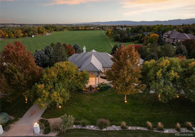 Photo 3 of Single family home for sale at 6960 S Polo Ridge Dr, Littleton, CO 80128 | MLS# 3914652 | Listing updated on 2026-09-08