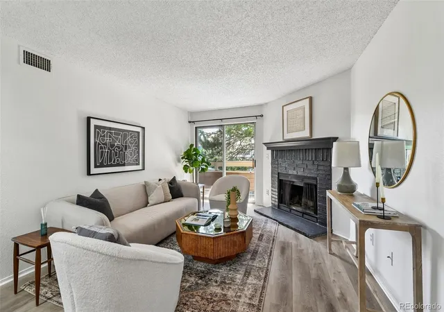 Homes for sale in Aurora, CO | 1075 S Elkhart Wy #202, Aurora, CO 80012 | MLS# 2369473