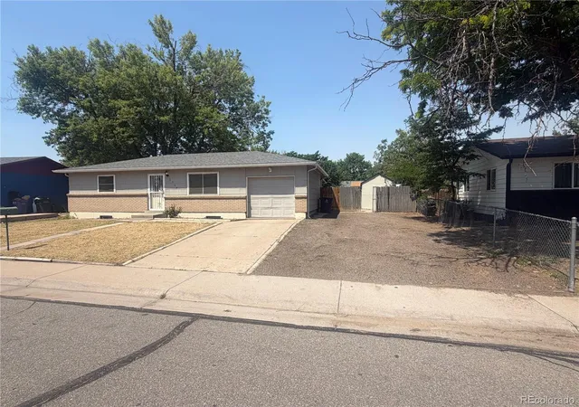 2nd image of 5559 Potomac Wy, Denver, CO 80239 | MLS# 7373267