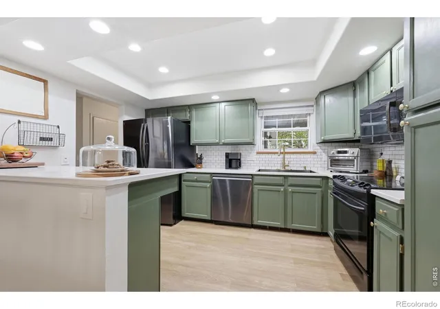 Homes for sale in Aurora, CO | 2598 S Vaughn Wy #B, Aurora, CO 80014 | MLS# IR1063263