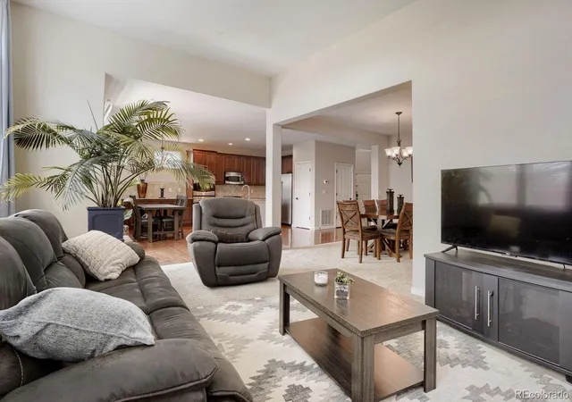 3rd image of 25332 E Indore Dr, Aurora, CO 80016 | MLS# 9697436