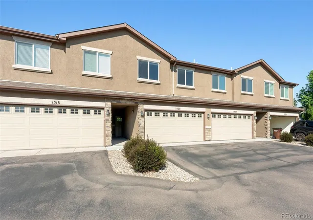 Photo 2 of Townhouse for sale at 1520 York Rd, Colorado Springs, CO 80918 | MLS# 7223053 | Listing updated on 2026-09-18