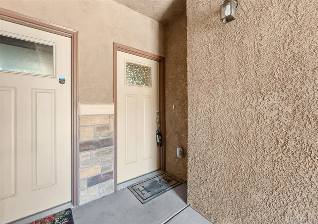 Photo 3 of Townhouse for sale at 1520 York Rd, Colorado Springs, CO 80918 | MLS# 7223053 | Listing updated on 2026-09-18
