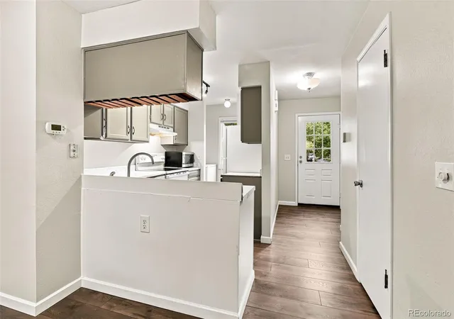 Photo 2 of Townhouse for sale at 1334 S Idalia St, Aurora, CO 80017 | MLS# 7040511 | Listing updated on 2026-08-28