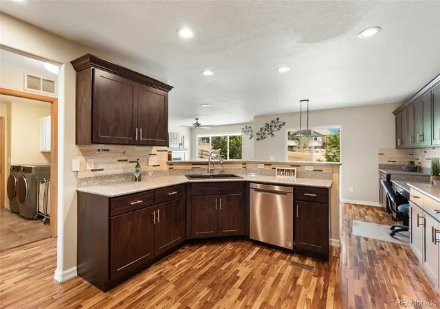 4th image of 4046 Deer Valley Dr, Castle Rock, CO 80104 | MLS# 6770725