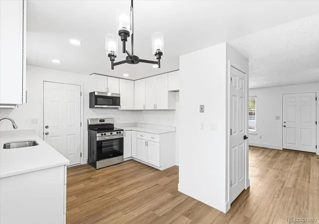 2nd image of 18805 E Napa Dr, Aurora, CO 80013 | MLS# 5263125