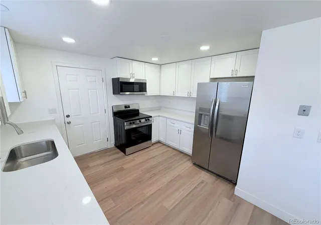 3rd image of 18805 E Napa Dr, Aurora, CO 80013 | MLS# 5263125