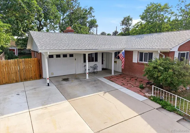 3rd image of 778 W Briarwood Ave, Littleton, CO 80120 | MLS# 5212441