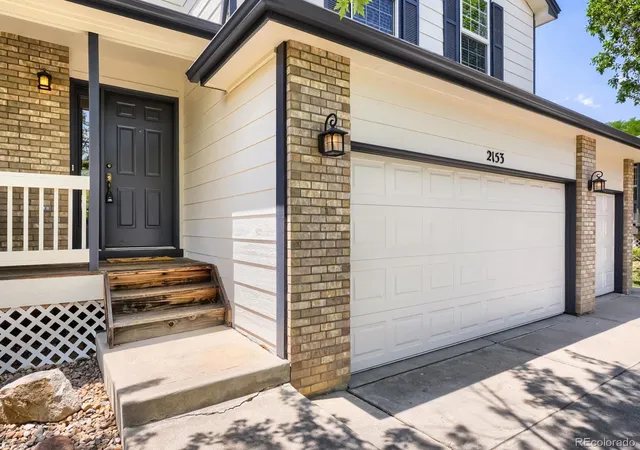 Photo 2 of Single family home for sale at 2153 S Ventura St, Aurora, CO 80013 | MLS# 9120786 | Listing updated on 2026-07-12