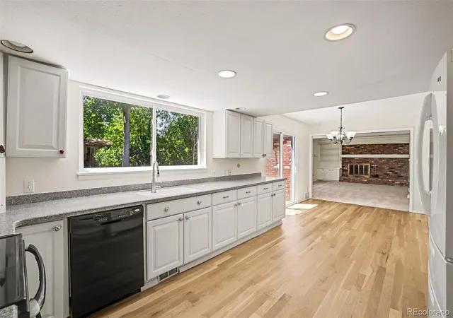 Photo 3 of Single family home for sale at 5496 W Hinsdale Pl, Littleton, CO 80128 | MLS# 6868464 | Listing updated on 2026-09-30