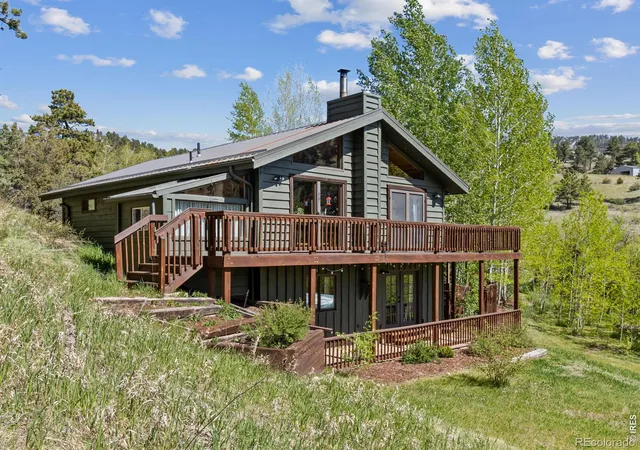 Photo 2 of Single family home for sale at 417 Dunraven Glade Rd, Glen Haven, CO 80532 | MLS# IR1063293 | Listing updated on 2026-09-24
