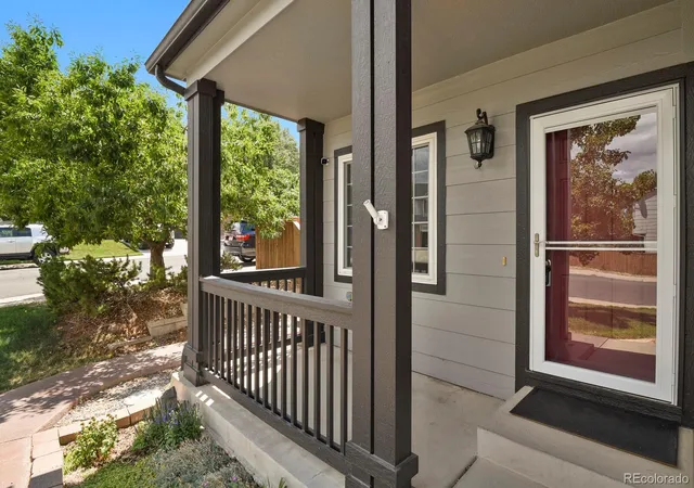 Photo 3 of Single family home for sale at 10037 Darwin Ln, Highlands Ranch, CO 80130 | MLS# 1805971 | Listing updated on 2026-10-10