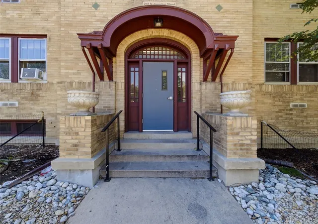 2nd image of 2101 S Josephine St #212, Denver, CO 80210 | MLS# 5059617