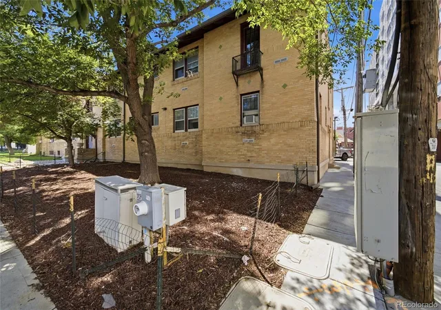 Photo 3 of Condo for sale at 2101 S Josephine St #212, Denver, CO 80210 | MLS# 5059617 | Listing updated on 2026-08-09