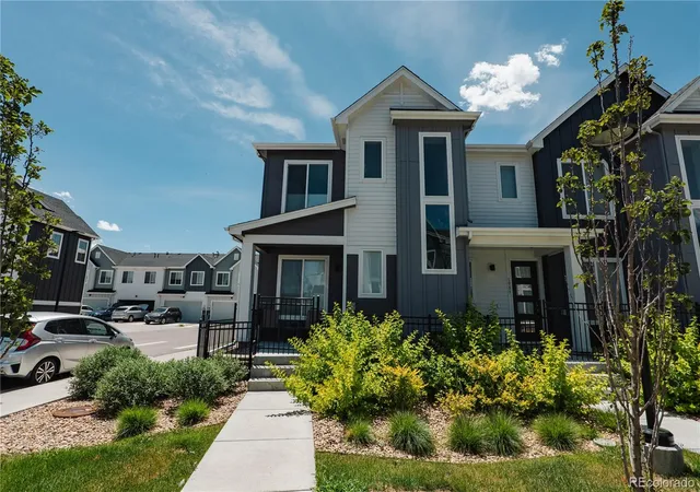 Townhouse for sale at 1981 S Poplar, Denver, CO 80224 | MLS# 3338256