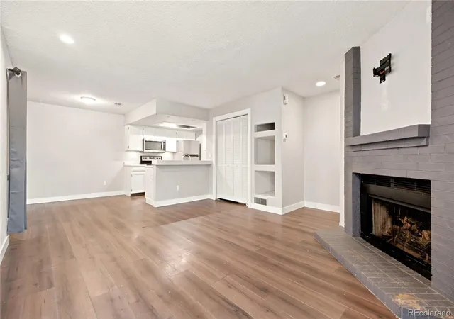3rd image of 8376 S Upham Wy #A106, Littleton, CO 80128 | MLS# 3672676