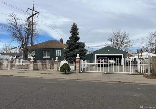 Photo 3 of Sale Pending at 4950 Steele St, Denver, CO 80216 | MLS# 3621578 | Listing updated on 2026-07-21