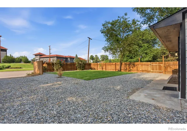 3rd image of 3800 W Eisenhower Blvd, Loveland, CO 80537 | MLS# IR1063352