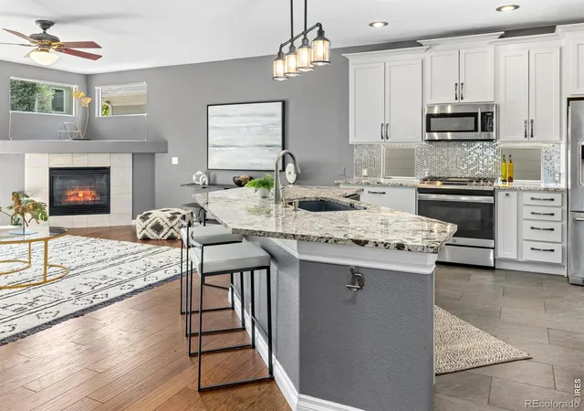 3rd image of 1702 Sicily Dr, Longmont, CO 80503 | MLS# IR1063353