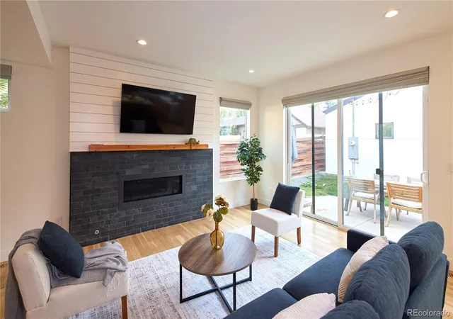 Photo 3 of Townhouse for sale at 3725 Vallejo St, Denver, CO 80211 | MLS# 2215088 | Listing updated on 2026-08-05