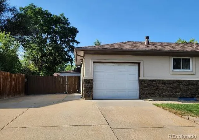 2nd image of 841 Phillips Dr, Northglenn, CO 80233 | MLS# 3592396