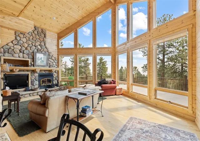 Photo 1 of Single family home for sale at 559 Bellows Rd, Hartsel, CO 80449 | MLS# 9053873 | Listing updated on 2026-09-02