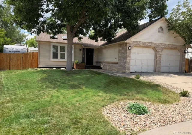 Photo 1 of Single family home for sale at 9574 W Elmhurst Pl, Littleton, CO 80128 | MLS# 7207888 | Listing updated on 2026-09-05