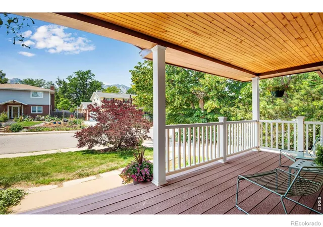 Photo 4 of Single family home for sale at 1010 Hartford Dr, Boulder, CO 80305 | MLS# IR1063389 | Listing updated on 2026-09-01