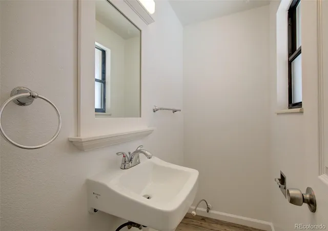 Listing Photo 2 - Condo for sale in building located at 1325 Merl Pl, Longmont, CO 80501 - Unit #