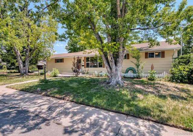Homes for sale in Centennial, CO | 8584 E Briarwood Pl, Centennial, CO 80112 | MLS# 2664583