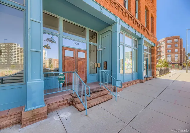 Listing Photo 4 - Condo for sale in building located at 2560 Blake St, Denver, CO 80205 - Unit #205